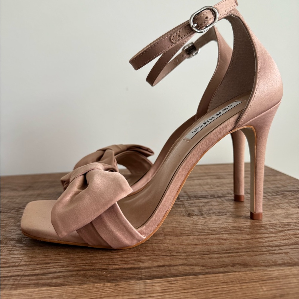 Steve Madden - Women's Trusty Heeled Sandal in Blush Satin size 9 - Picture 5 of 15